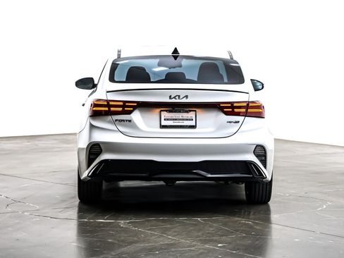 Used 2023 Kia Forte GT-Line w/ GT-Line Premium Package image 5