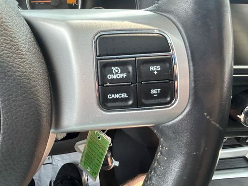Used 2016 Jeep Compass 4WD image 20