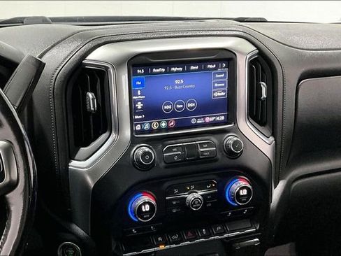 Used 2020 Chevrolet Silverado 1500 RST AWD/4WD image 10