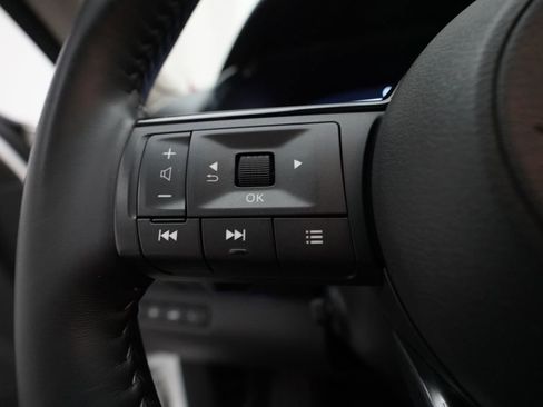 Certified 2023 Nissan Pathfinder Platinum AWD/4WD image 18