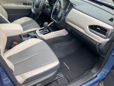 Used 2025 Subaru Forester Limited AWD/4WD image 35