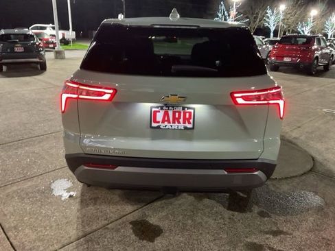 New 2026 Chevrolet Equinox LT image 7