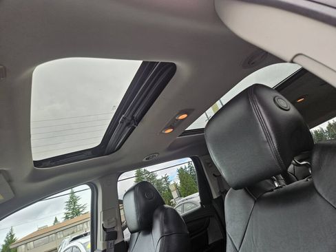 Used 2015 Chevrolet Traverse LT AWD/4WD image 19