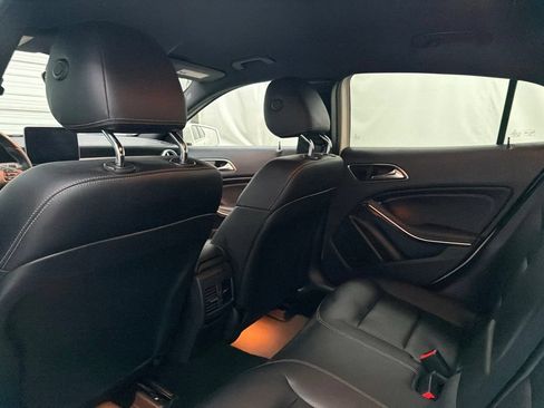 Certified 2018 Mercedes-Benz GLA 250 image 18