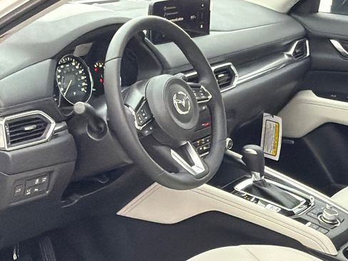 New 2025 MAZDA CX-5 AWD 2.5 S w/ Premium Plus Pkg image 14