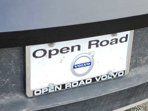 Used 2019 Volvo XC40 T5 Momentum image 30