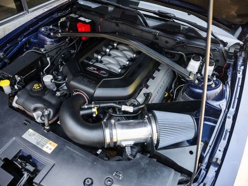 Used 2012 Ford Mustang GT Premium w/ Security Pkg RWD image 73