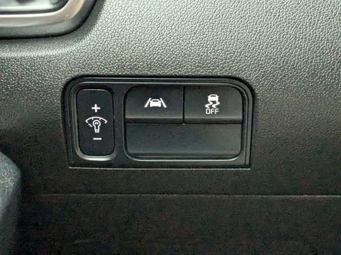 Used 2023 Kia Sorento LX image 22