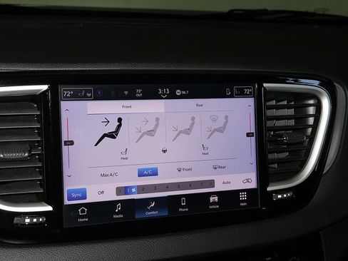 Used 2025 Chrysler Pacifica Select FWD image 20