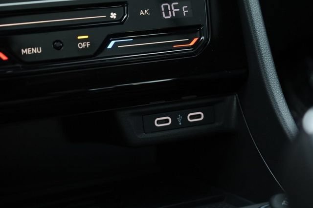 New 2026 Volkswagen Jetta SE FWD image 15