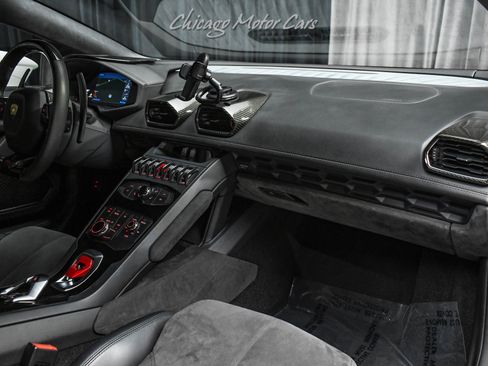 Used 2016 Lamborghini Huracan LP 610-4 Avio AWD/4WD image 19