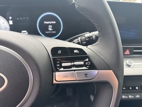 New 2026 Hyundai Elantra Limited FWD image 21