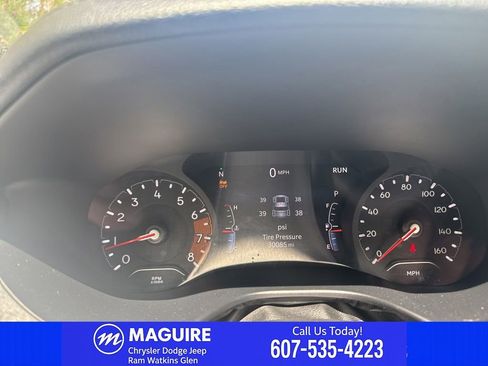Used 2022 Jeep Compass Latitude w/ Sun and Sound Group AWD/4WD image 22