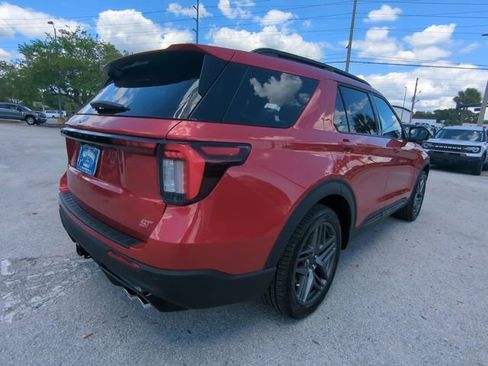 New 2026 Ford Explorer ST RWD image 5