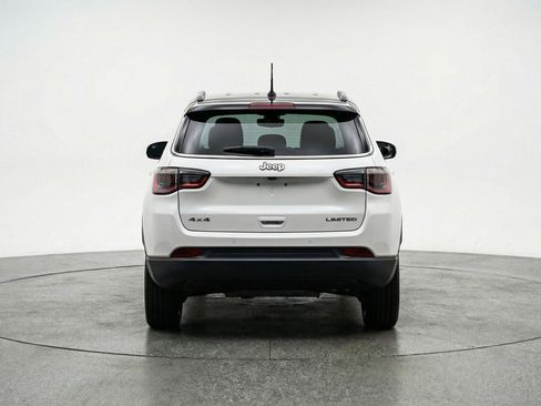 Used 2025 Jeep Compass Limited AWD/4WD image 7