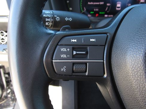 Used 2023 Honda Accord EX-L image 25