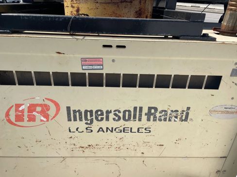 Used 2001 Ford F550 4x4 Regular Cab Super Duty image 15