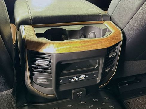 Used 2024 RAM 3500 Limited image 28