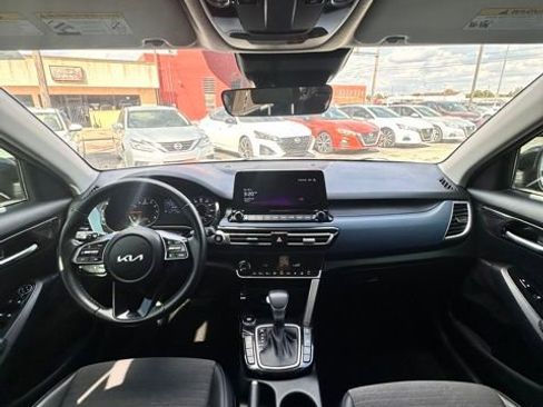 Used 2023 Kia Seltos Nightfall Edition image 32