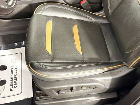 Used 2021 GMC Yukon AT4 w/ AT4 Premium Plus Package image 21