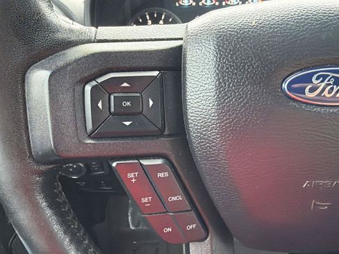 Used 2018 Ford F150 XLT w/ Equipment Group 302A Luxury AWD/4WD image 10
