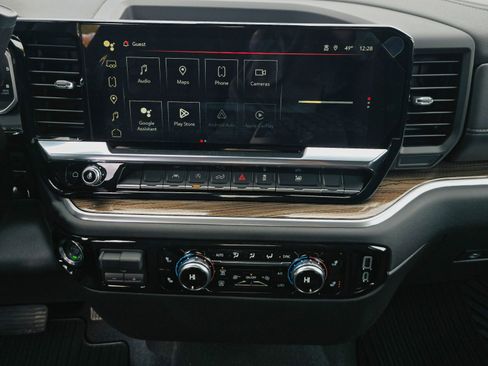 New 2026 GMC Sierra 1500 Elevation image 23