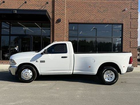 Used 2011 RAM 3500 ST RWD image 4
