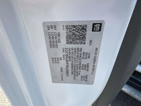 Certified 2024 Chevrolet Express 2500 Work Van w/ Driver Convenience Package image 21