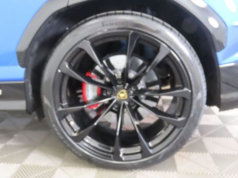 Used 2023 Lamborghini Urus S image 30