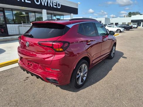Used 2021 Buick Encore GX Essence w/ Advanced Technology Package AWD/4WD image 7