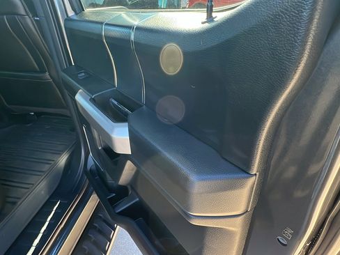 Used 2020 Ford F150 Lariat image 21