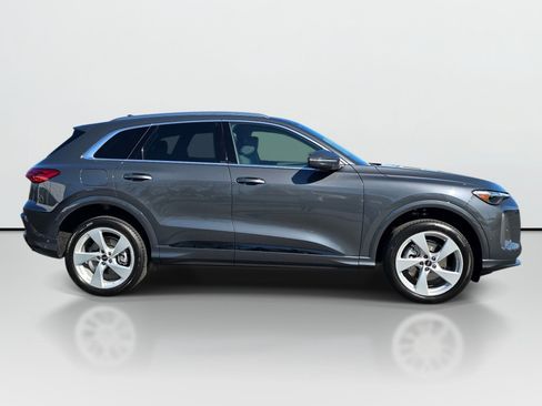 Certified 2025 Audi Q5 Premium Plus w/ Premium Plus AWD/4WD image 6