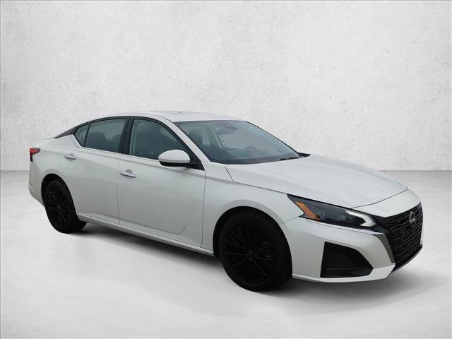Used 2025 Nissan Altima 2.5 SV w/ SV Special Edition Package FWD image 6