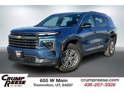 Used 2025 Chevrolet Traverse LT