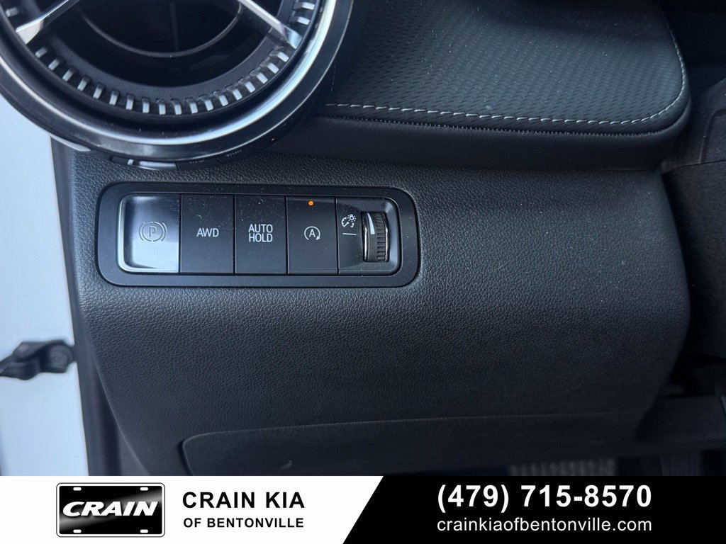 Used 2025 Chevrolet Equinox LT AWD/4WD image 12