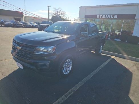 Used 2021 Chevrolet Colorado LT image 3