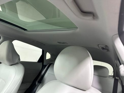 Certified 2025 Hyundai Kona Limited image 12