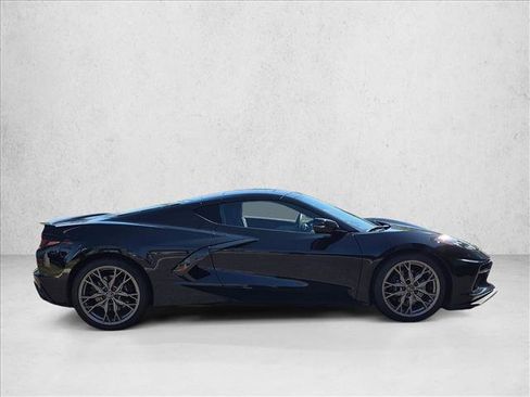 Used 2025 Chevrolet Corvette Stingray Preferred Cpe w/ 2LT RWD image 4