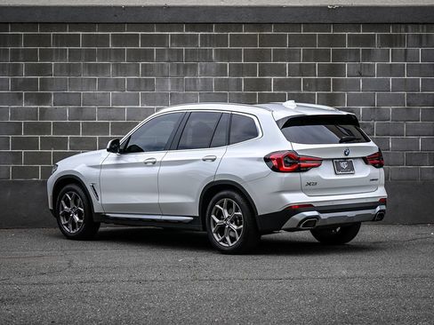 Used 2023 BMW X3 xDrive30i w/ Convenience Package w/ZPA AWD/4WD image 4