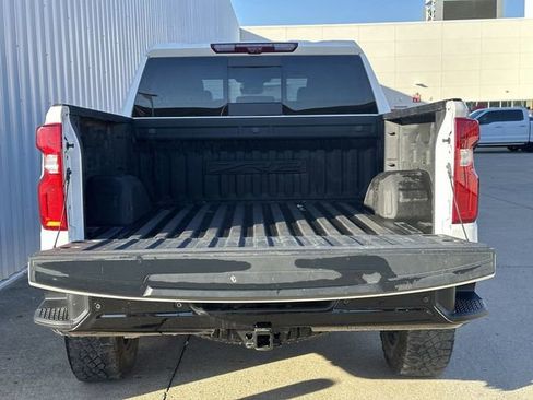Used 2023 Chevrolet Silverado 1500 ZR2 w/ Technology Package AWD/4WD image 37