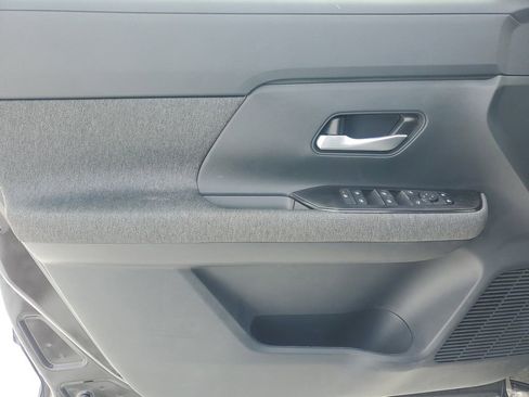 New 2026 Nissan Kicks SV w/ Cold Weather Package image 9