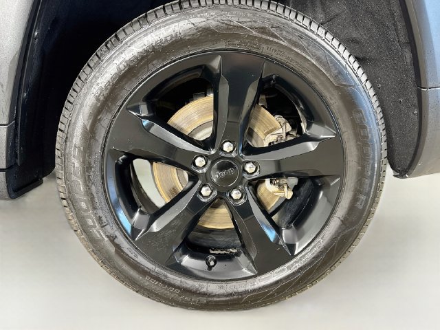 Used 2022 Jeep Grand Cherokee L Limited w/ Luxury Tech Group II AWD/4WD image 39