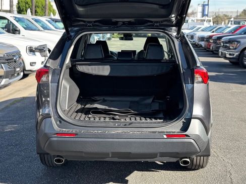 Used 2023 Toyota RAV4 XLE Premium image 10