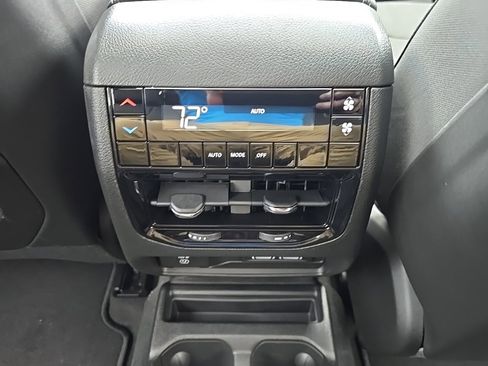 New 2025 Jeep Grand Cherokee L Altitude image 22