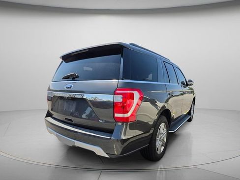 Used 2019 Ford Expedition XLT w/ Equipment Group 202A RWD image 5