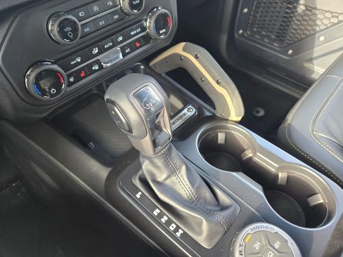 New 2025 Ford Bronco Badlands AWD/4WD image 20