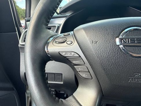 Used 2019 Nissan Murano SL w/ Cargo Package FWD image 9