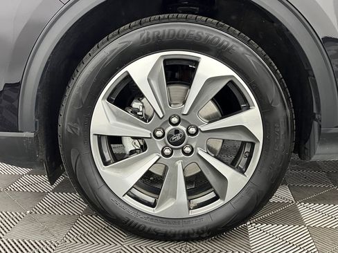 Used 2024 Ford Escape Platinum image 20