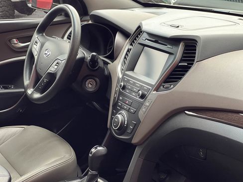 Used 2017 Hyundai Santa Fe Sport image 17