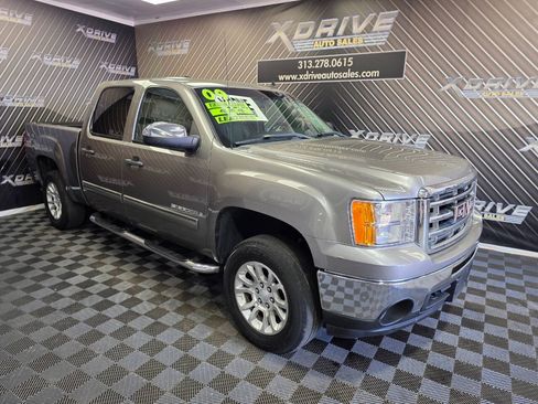 Used 2009 GMC Sierra 1500 SLE w/ Power Pack Plus AWD/4WD image 8